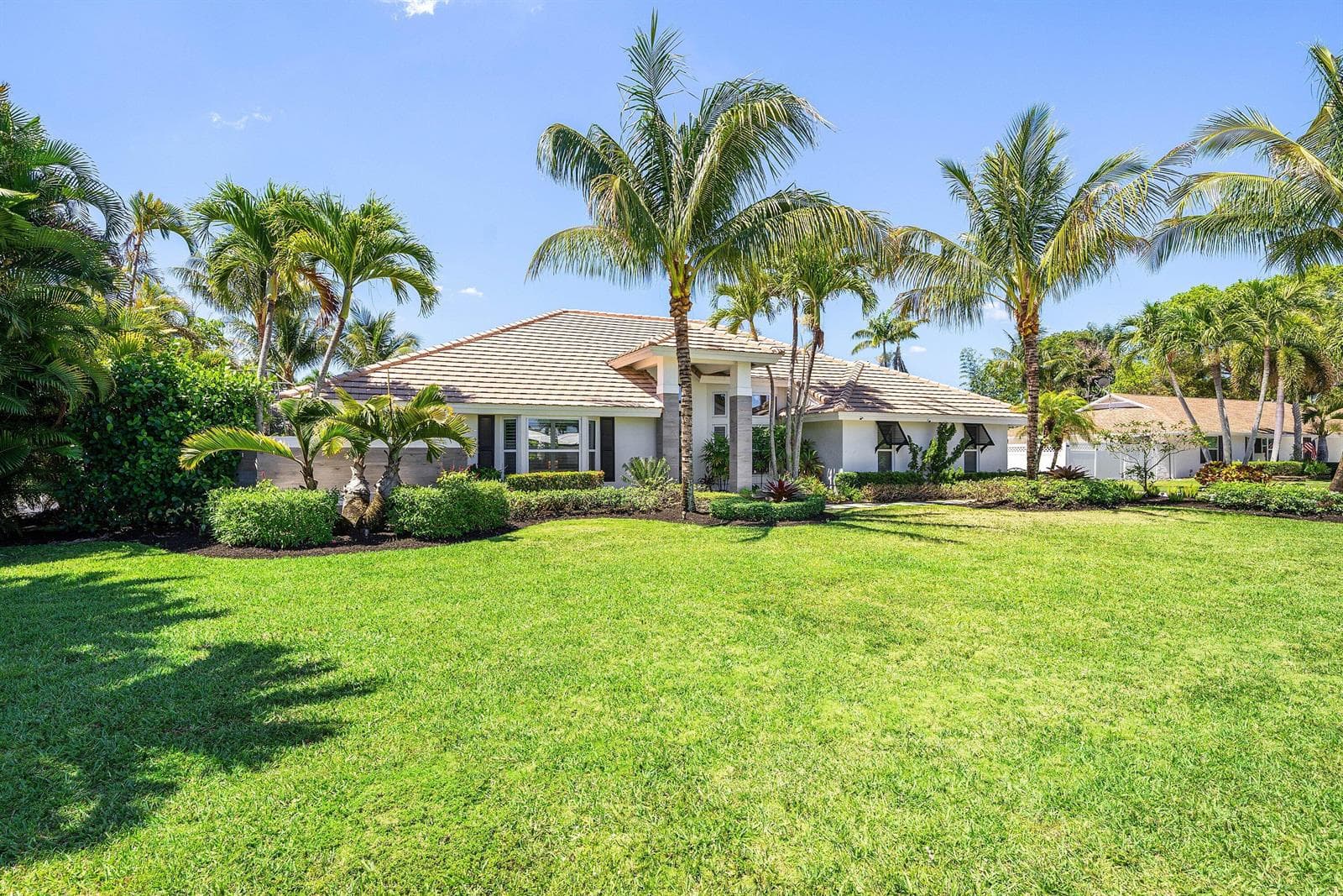 916 SW 37th Court, Boynton Beach FL 33435 photo 5