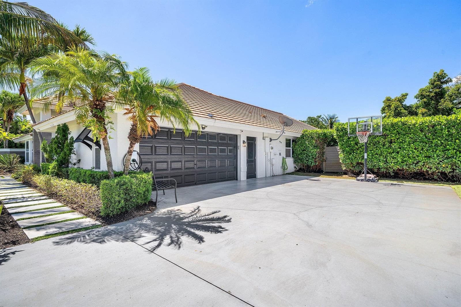 916 SW 37th Court, Boynton Beach FL 33435 photo 4