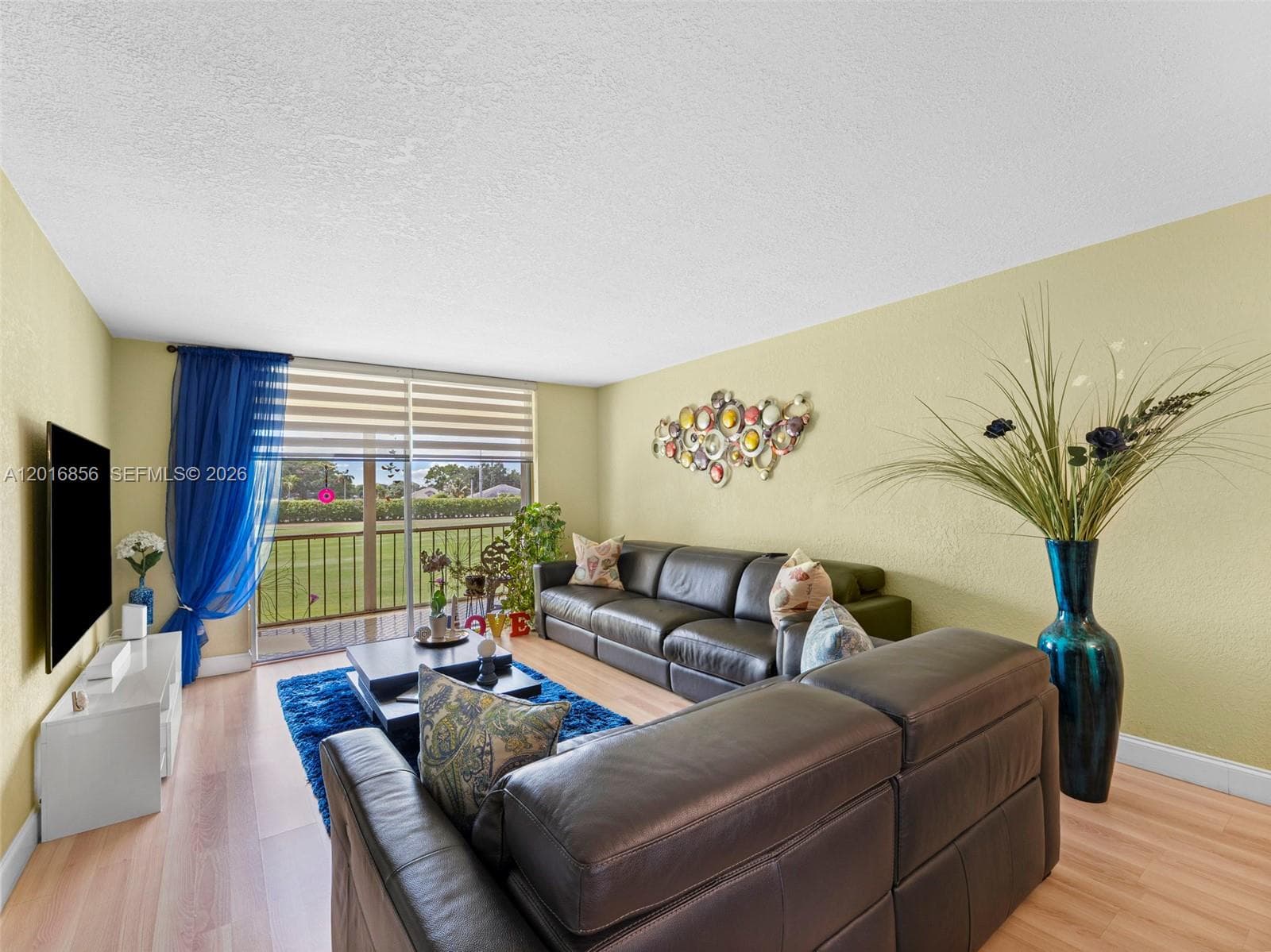 9820 S Hollybrook Lake Dr # 208, Pembroke Pines FL 33025