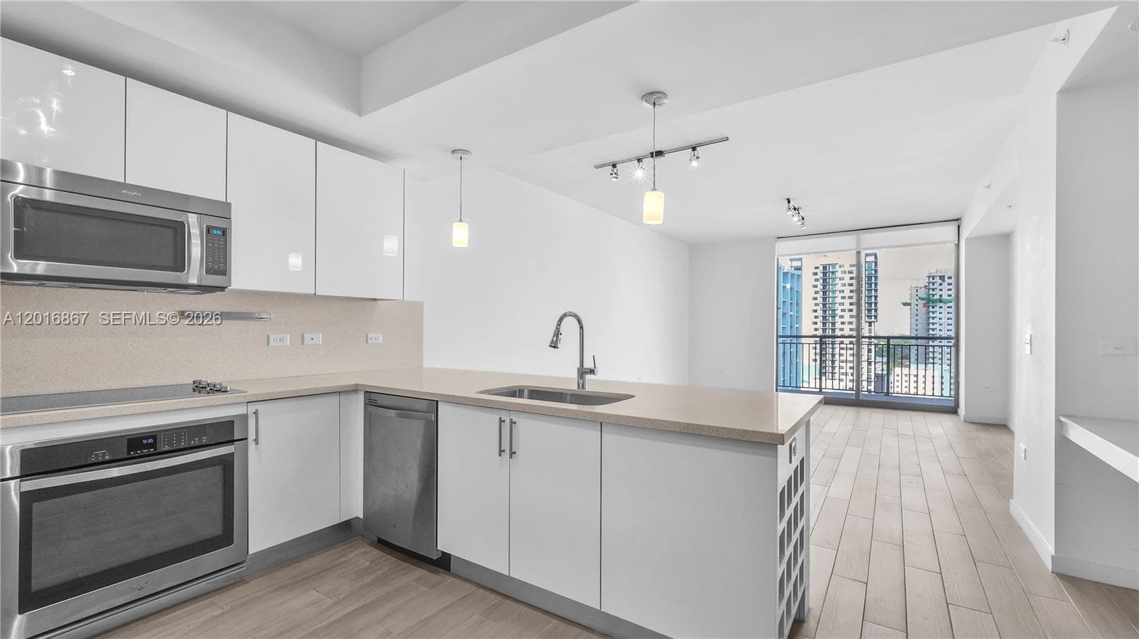 999 SW 1st Ave # 2009, Miami FL 33130 photo 3