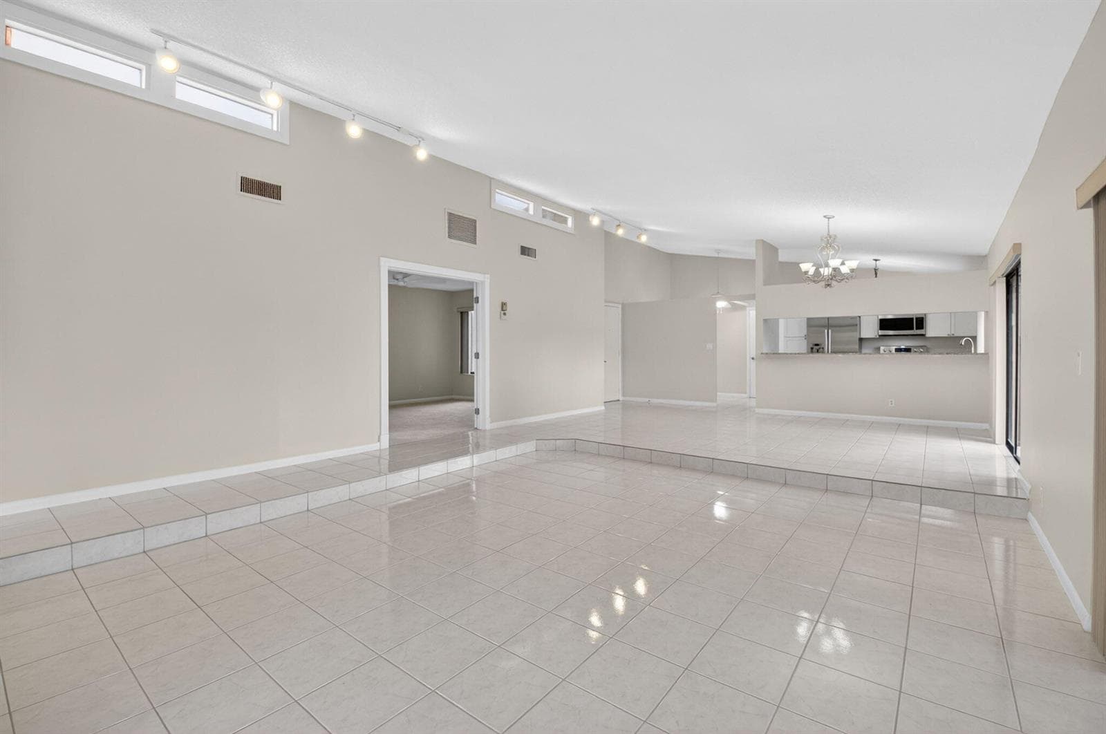 5580 Piping Rock Drive, Boynton Beach FL 33437 photo 4