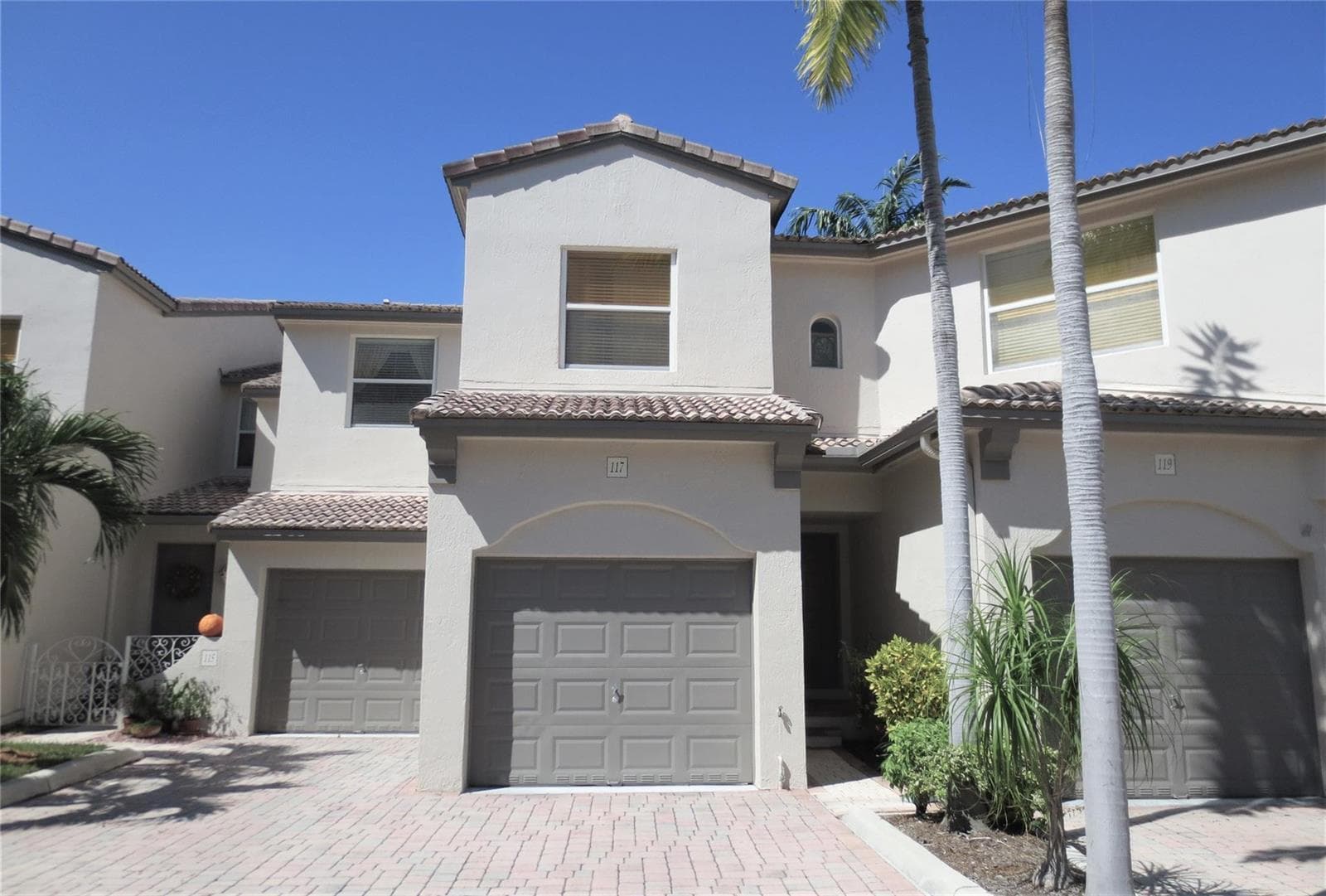 1900 Oceanwalk Lane # 117, Lauderdale By The Sea FL 33062 photo 2