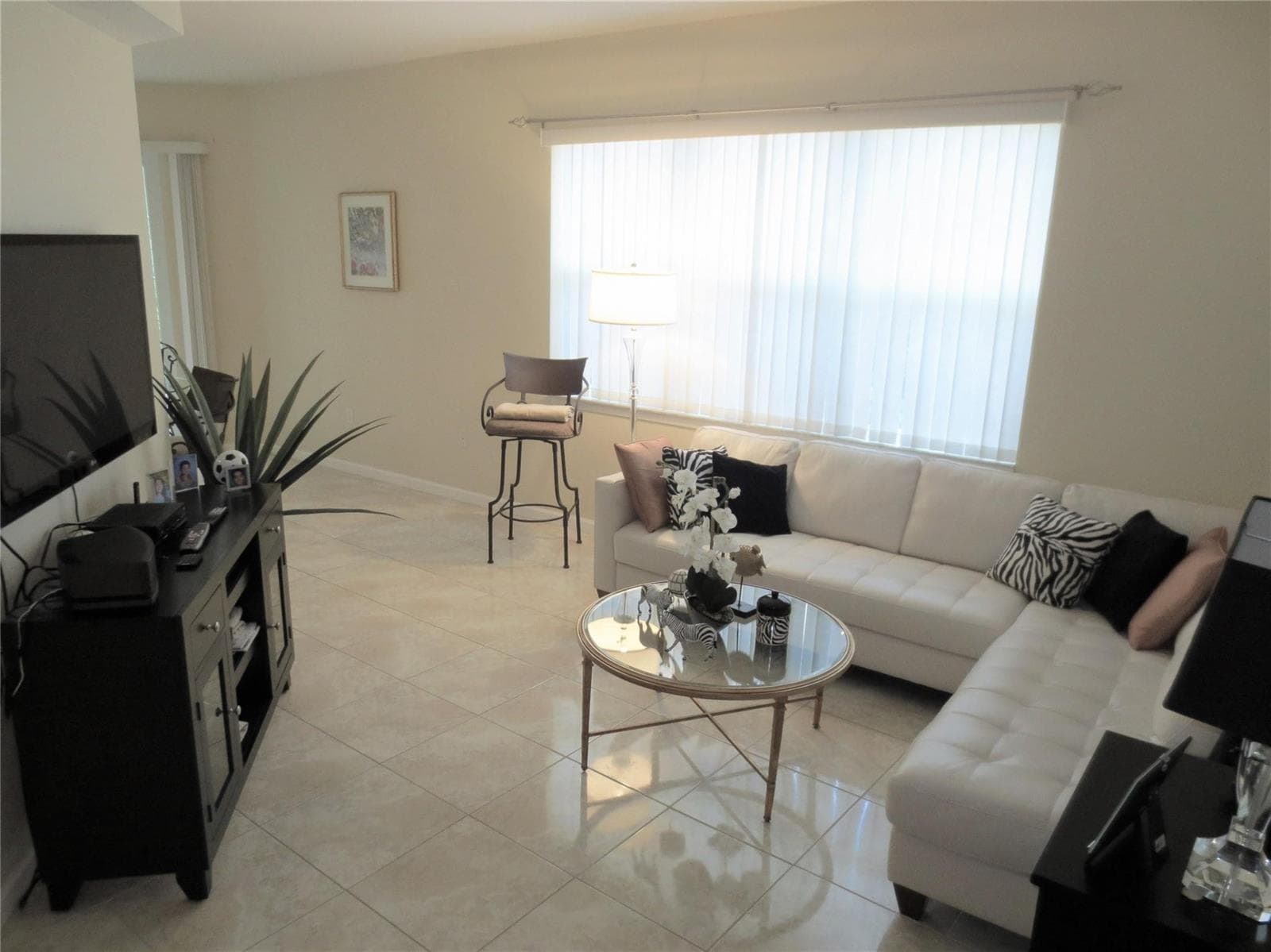 1900 Oceanwalk Lane # 117, Lauderdale By The Sea FL 33062 photo 5
