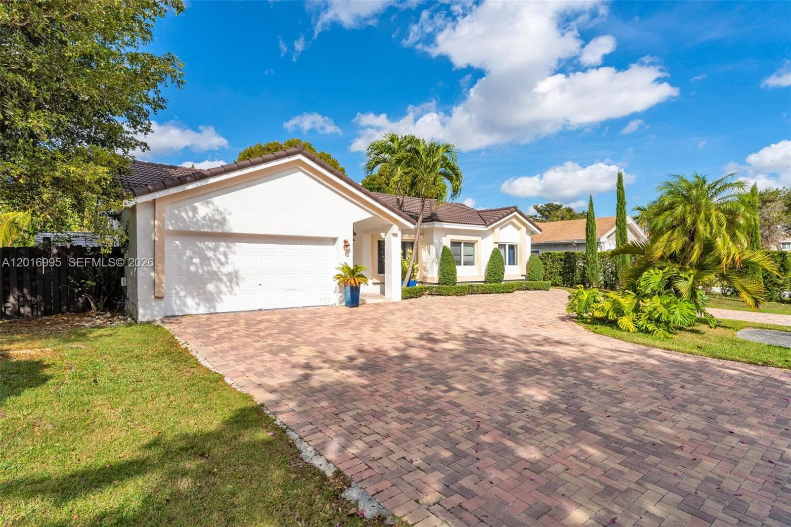 15325 SW 54th Ter, Miami FL 33185 photo 2