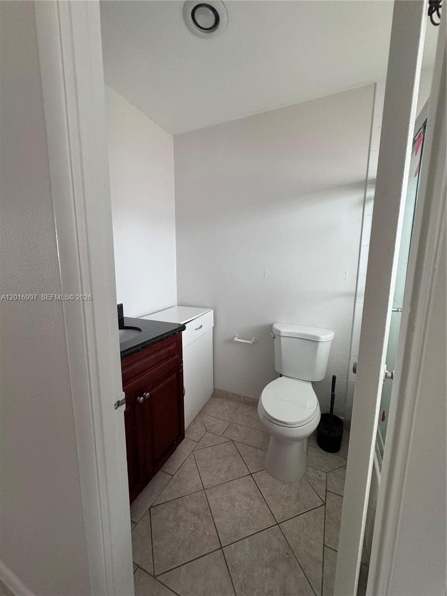 410 SE 2nd Ave # 21, Deerfield Beach FL 33441 photo 2