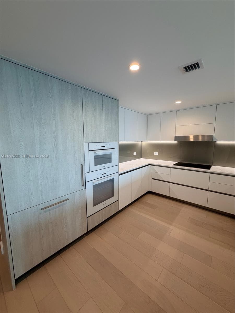 9221 E Bay Harbor Dr # 309, Bay Harbor Islands FL 33154 photo 4
