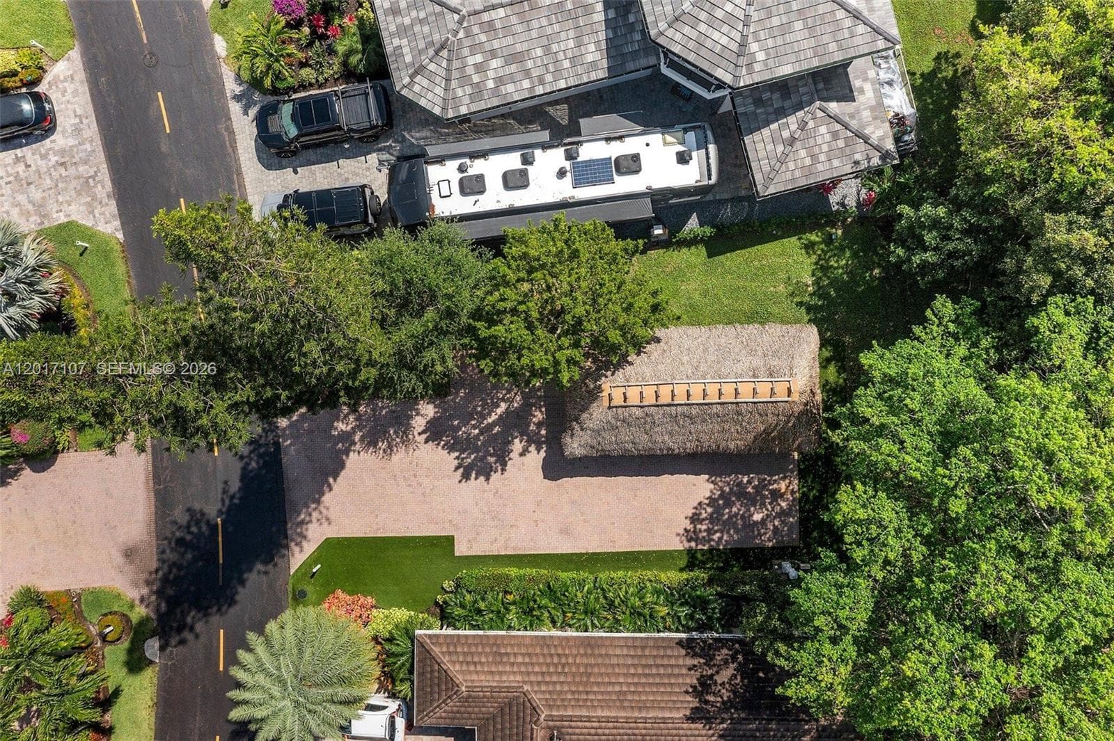 22 S Cortez Dr, Margate FL 33068 photo 5