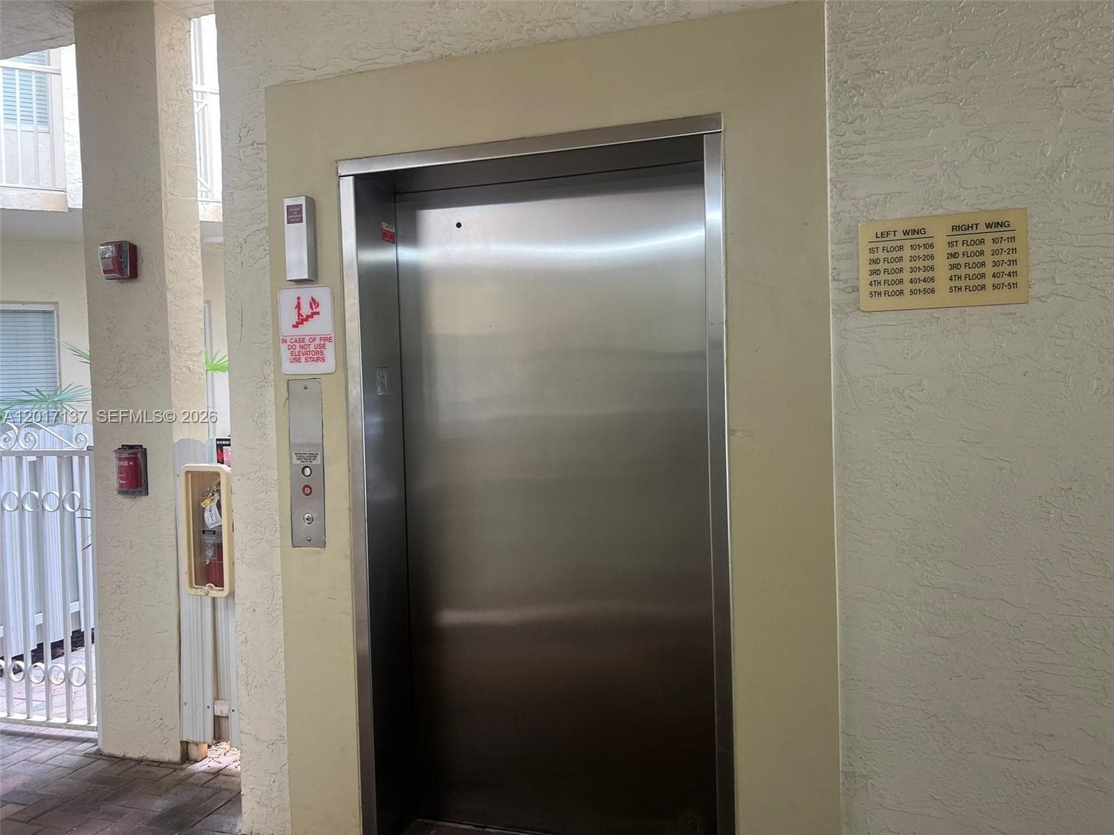 3500 Oaks Clubhouse Dr # 211, Pompano Beach FL 33069 photo 3