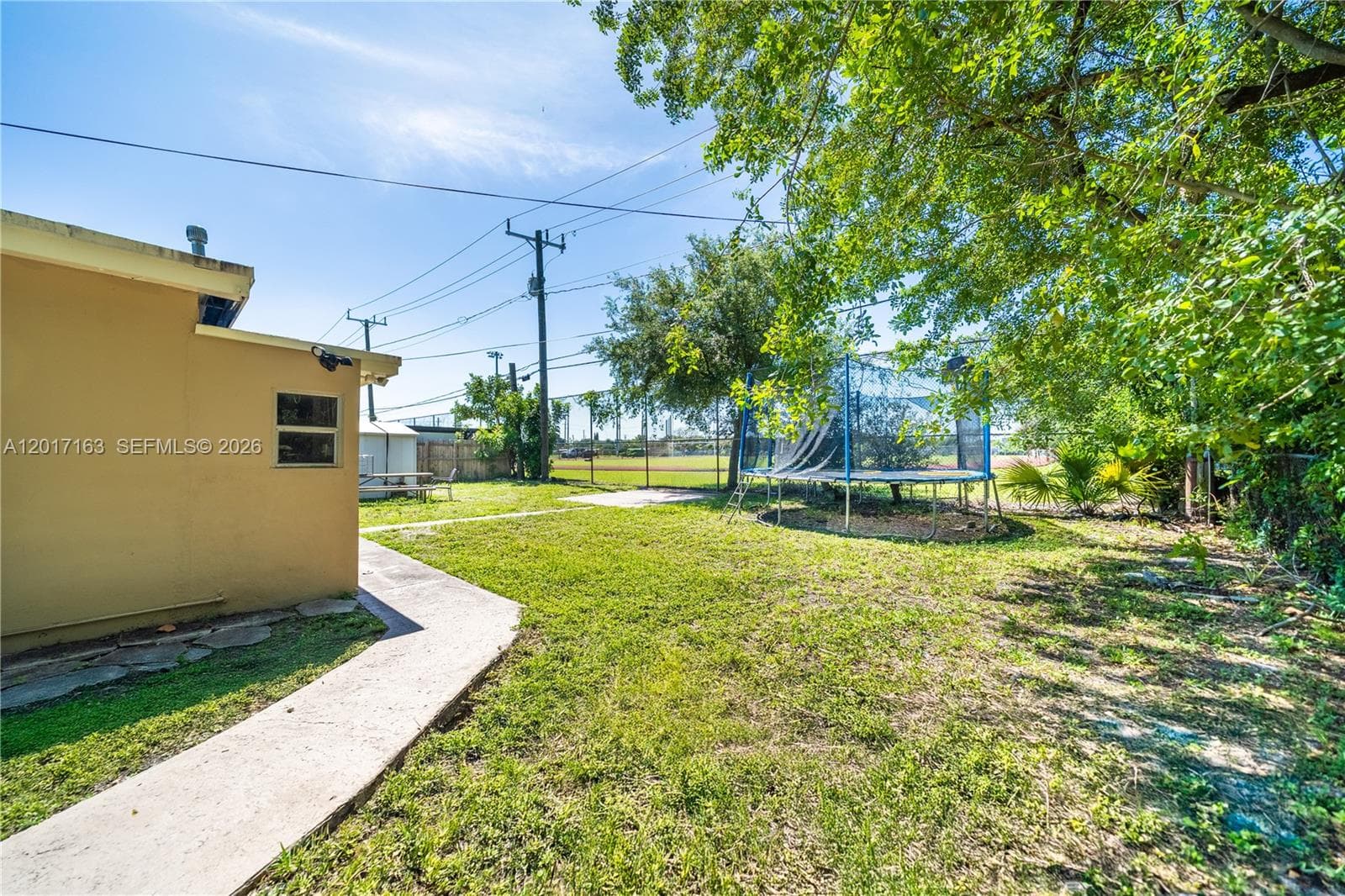 6472 Pierce St, Hollywood FL 33024 photo 3