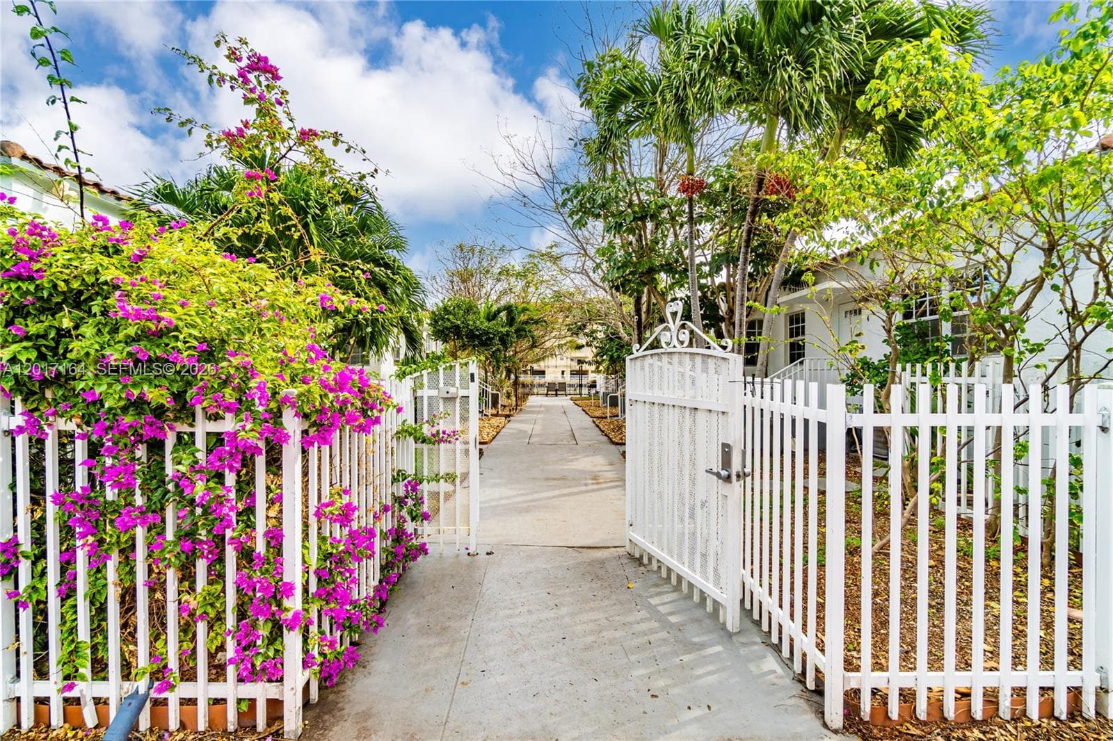 8401 Crespi Blvd # 3, Miami Beach FL 33141