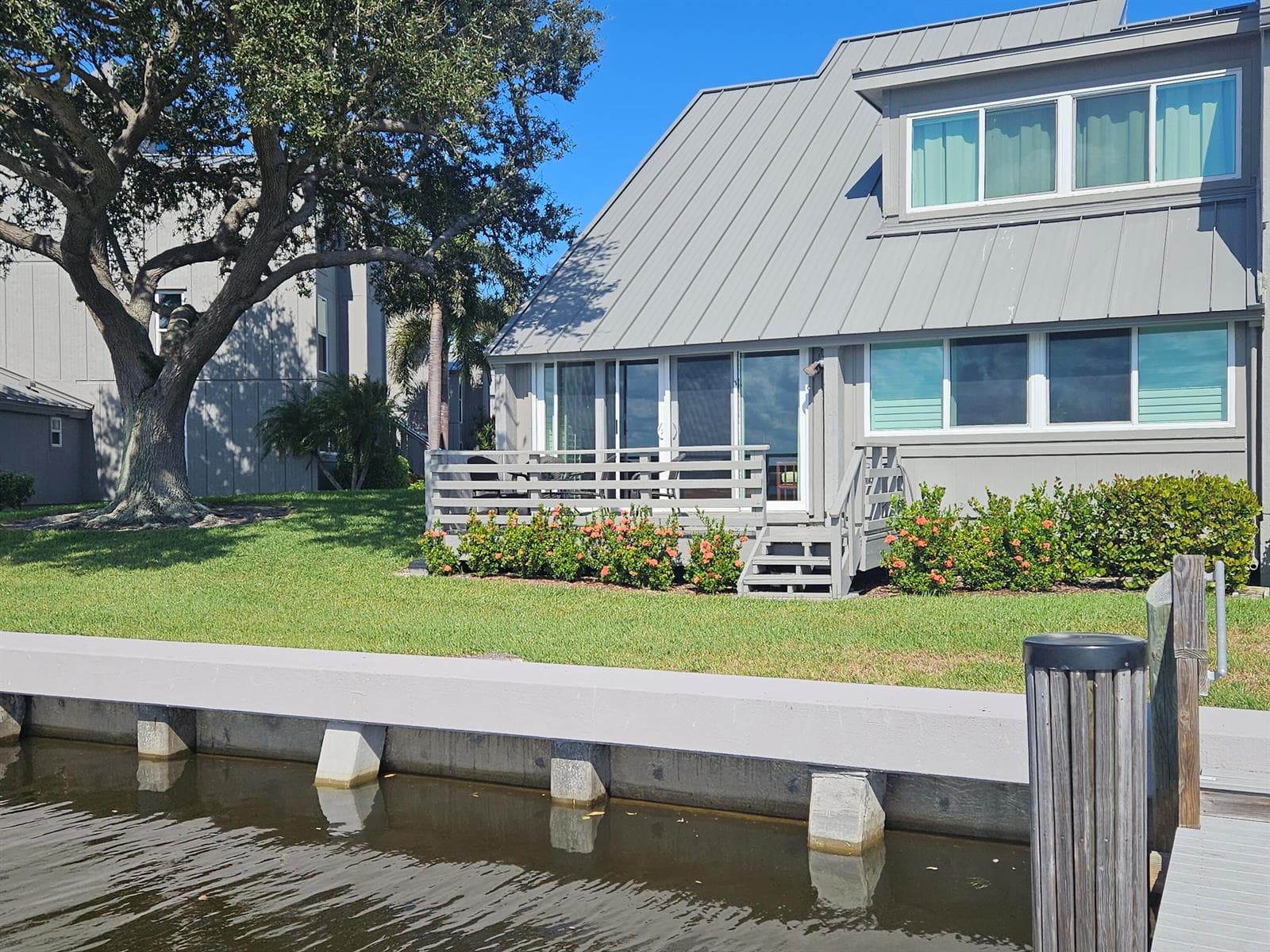 201 Spyglass Lane, Vero Beach FL 32963 photo 2