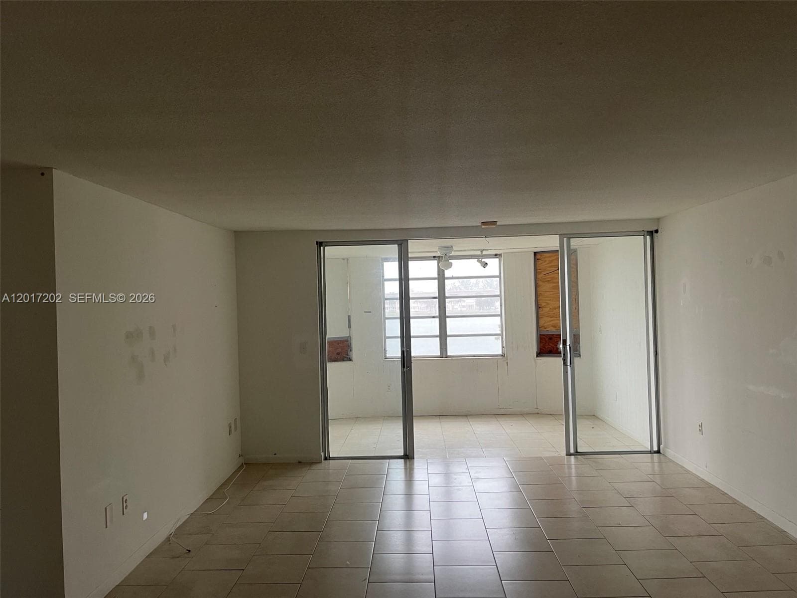 1660 NE 191st St # 313-1, Miami, FL 33179 photo 2