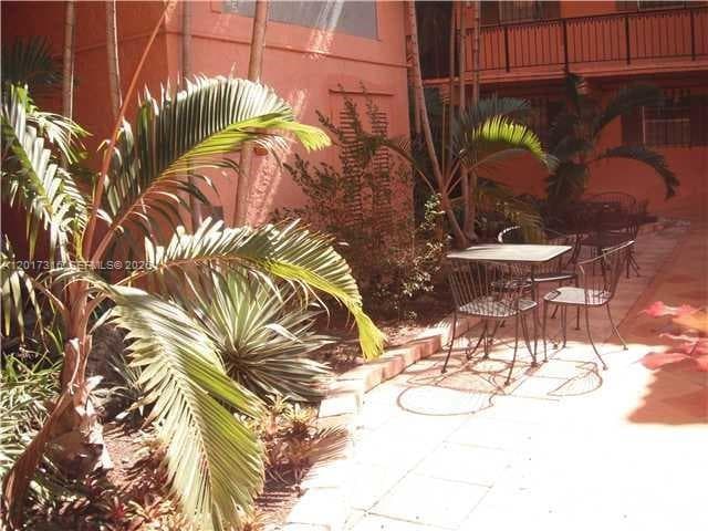 660 Tennis Club Dr # 101, Fort Lauderdale FL 33311 photo 3
