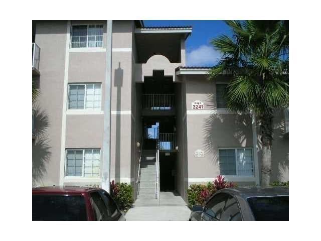 3241 Sabal Palm Manor # 104, Davie FL 33024 photo 3