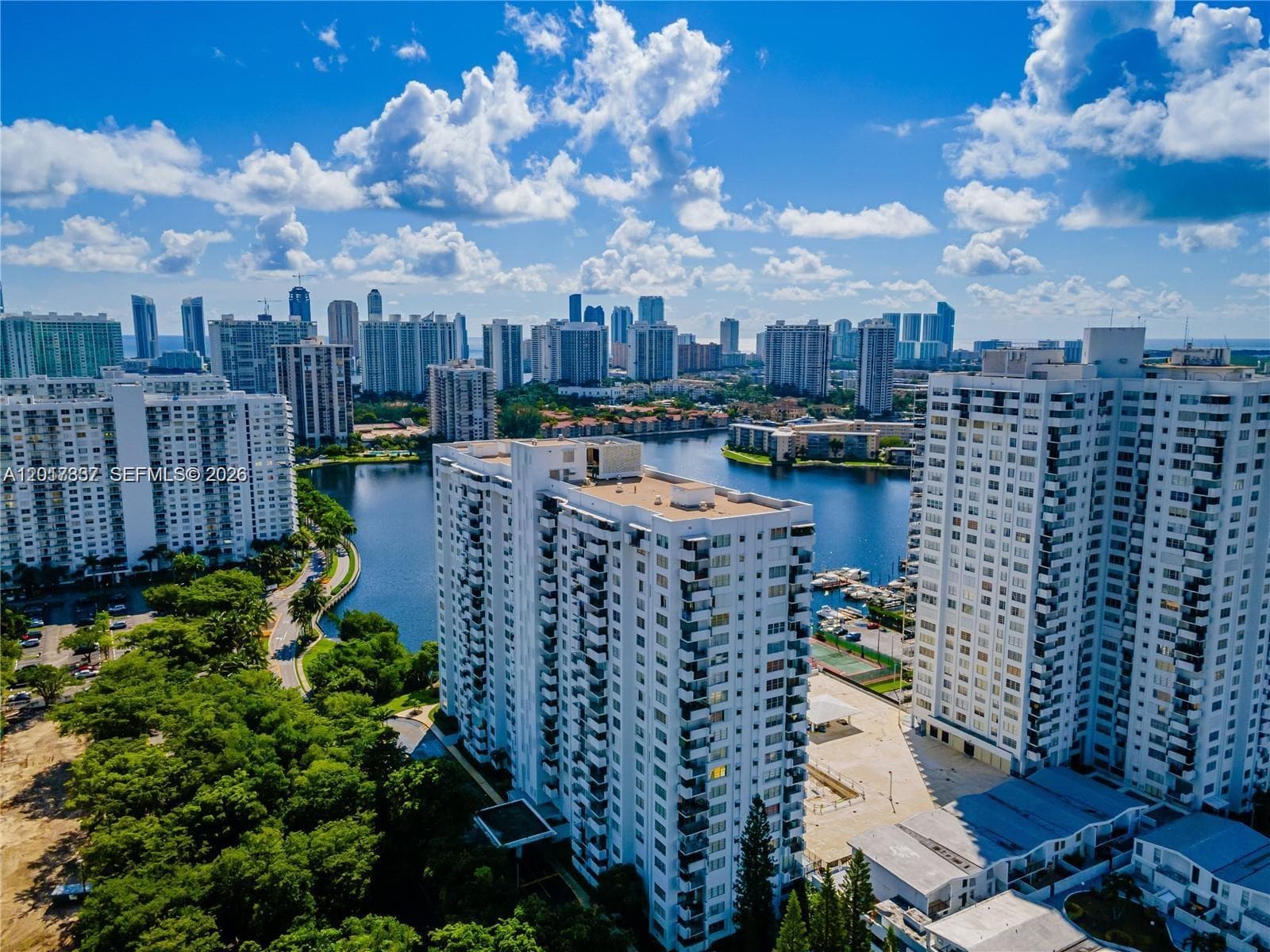 2780 NE 183rd St # 1007, Aventura FL 33160