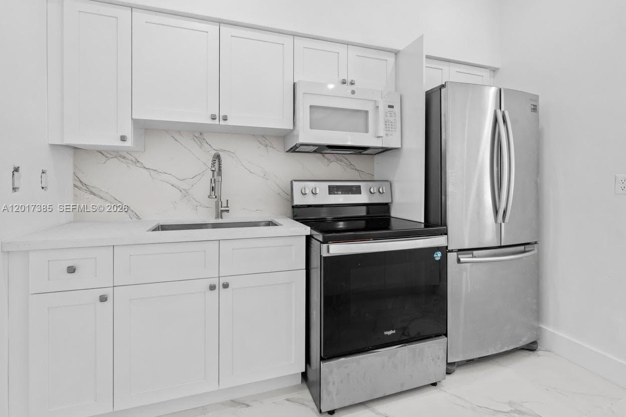 8400 NW 24th Ct, Miami FL 33147 photo 5