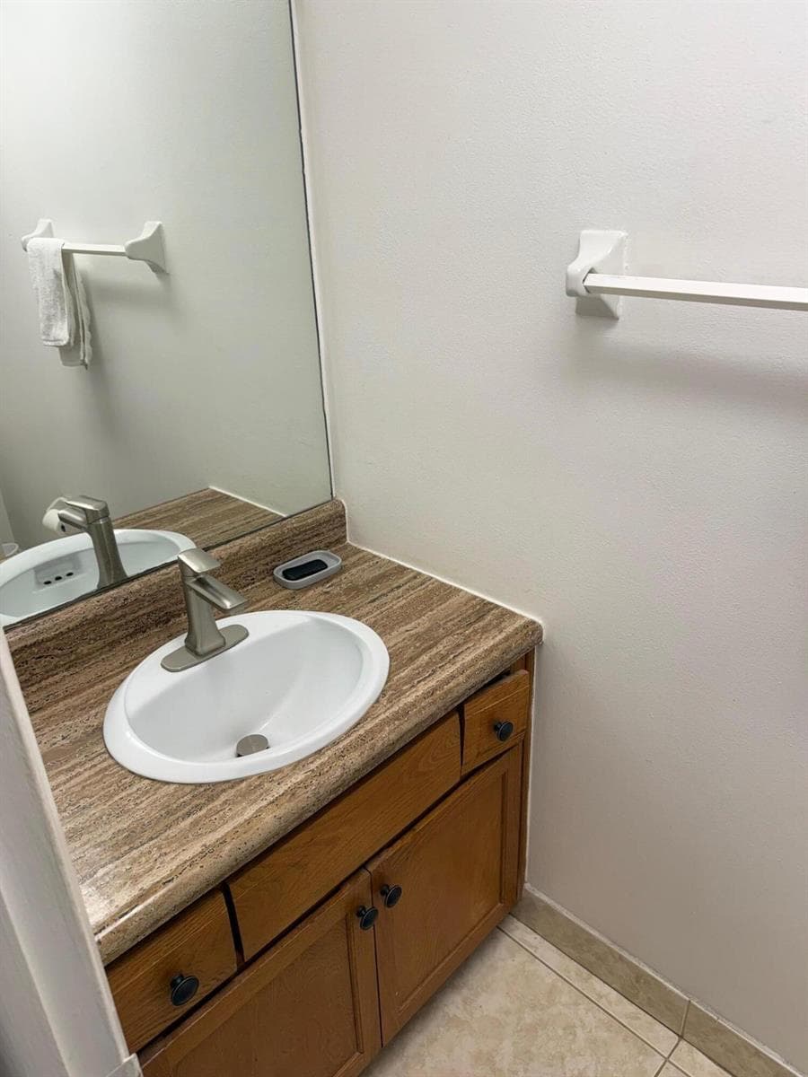 3720 Inverrary Drive # 1f, Lauderhill FL 33319 photo 4