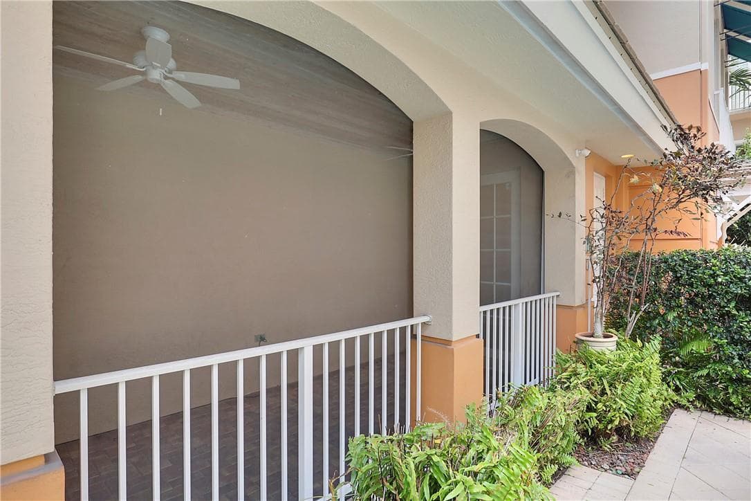 180 NE 6th Avenue # F, Delray Beach FL 33483 photo 4