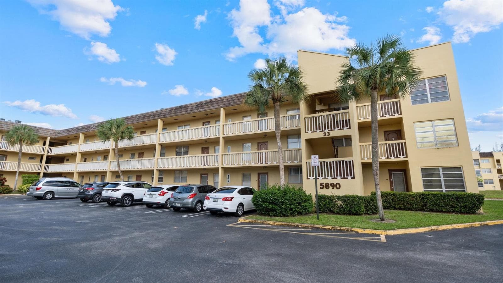 5890 NW 64th Avenue # 308, Tamarac FL 33319