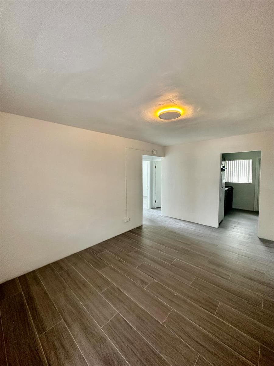 701 NW 15th Terrace, Fort Lauderdale FL 33311 photo 5
