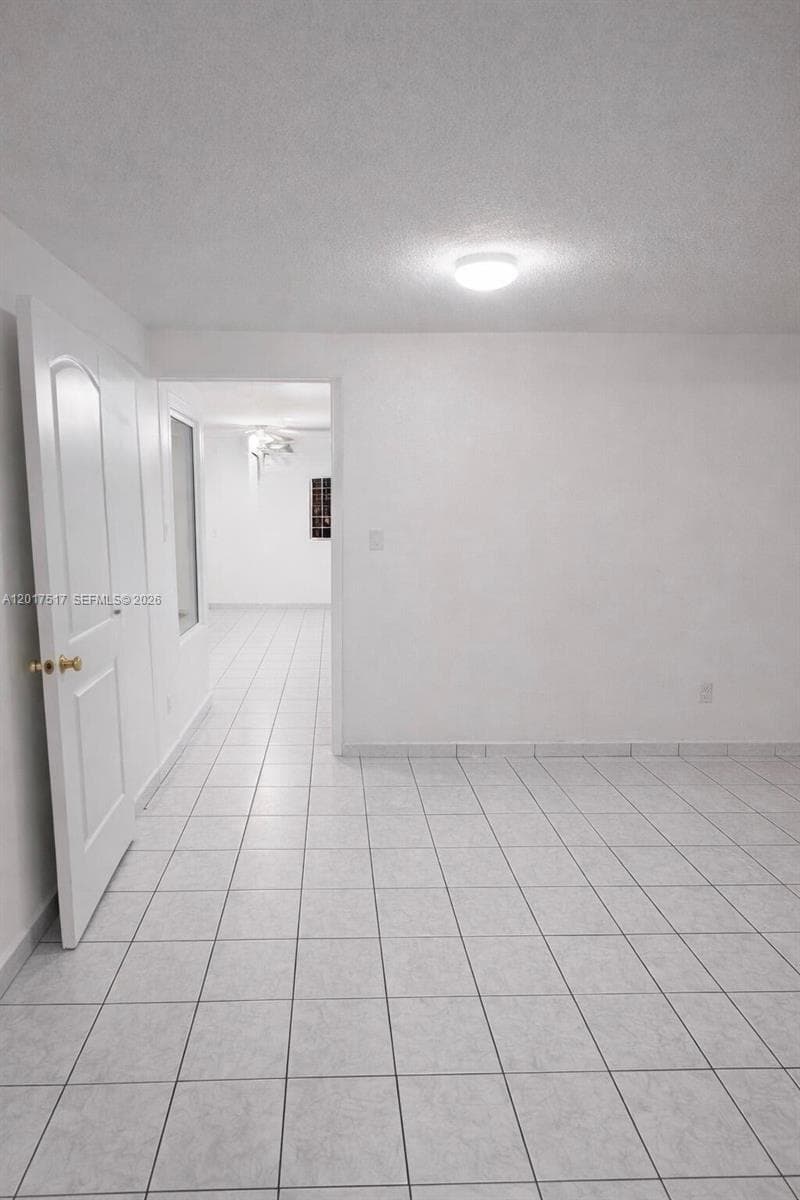 538 E 13th St, Hialeah FL 33010 photo 5