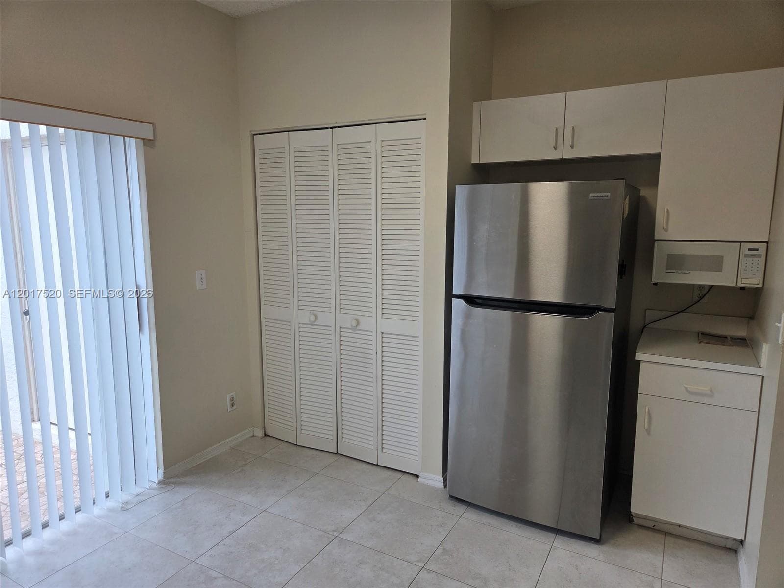 47 Simonton Cir, Weston FL 33326 photo 3