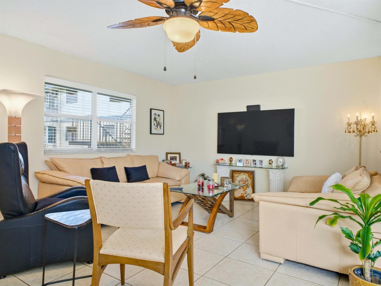 202 Brittany E, Delray Beach FL 33446 photo 5