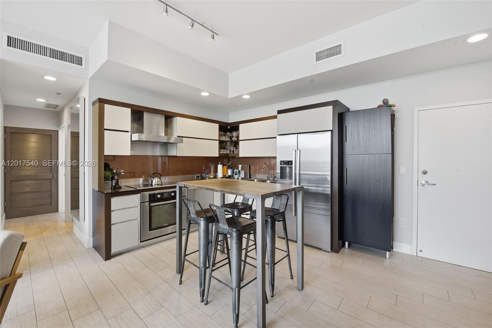 2100 Park Ave # 302, Miami Beach FL 33139 photo 4