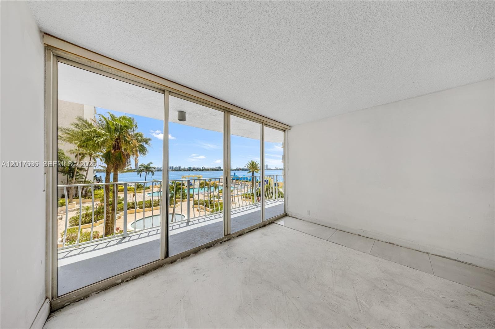 7601 E Treasure Dr # 609, North Bay Village FL 33141 photo 3