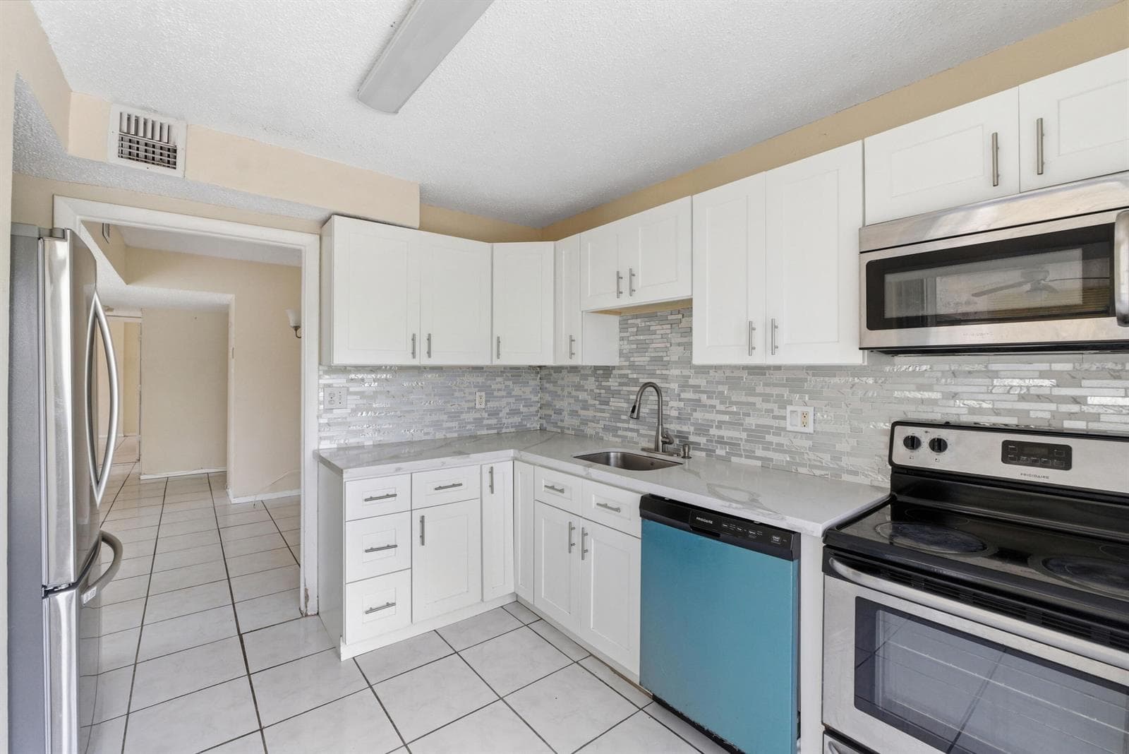 4152 Inverrary Drive # 311, Lauderhill FL 33319 photo 3