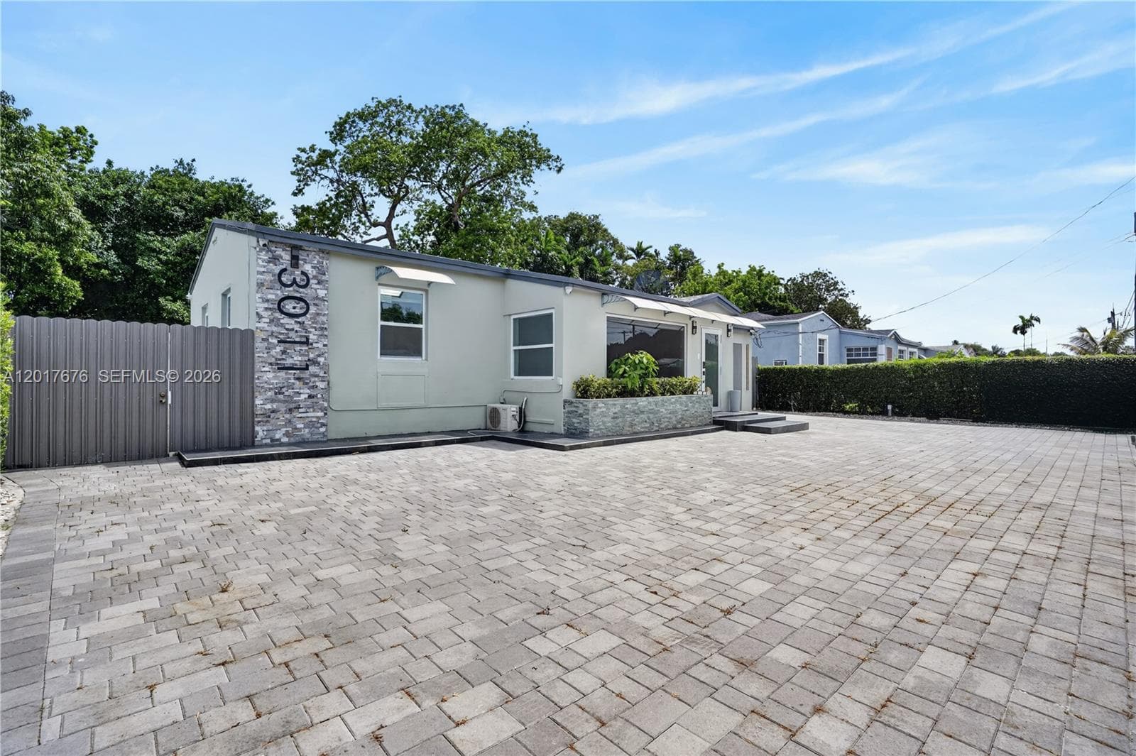 1130 NW 57th St, Miami FL 33127 photo 5