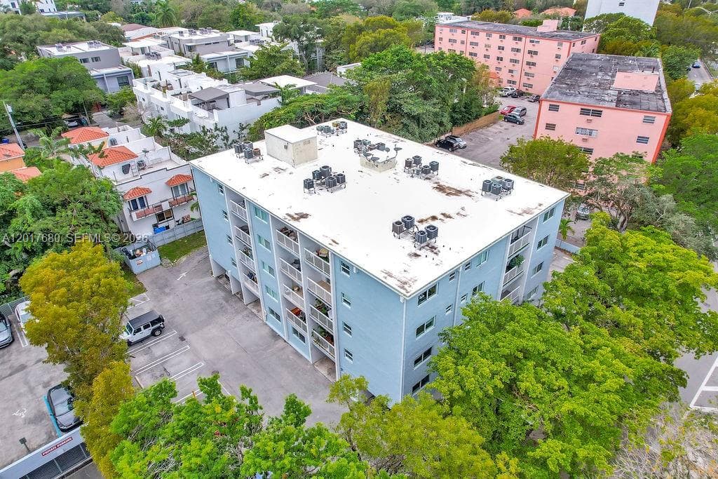 2920 SW 28th Ter # 207, Miami FL 33133 photo 4