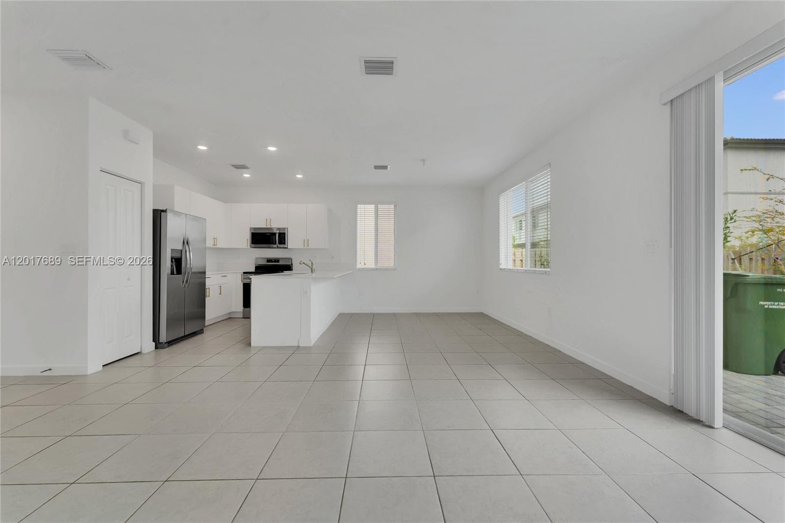 725 SE 14th Ct, Homestead FL 33034 photo 5