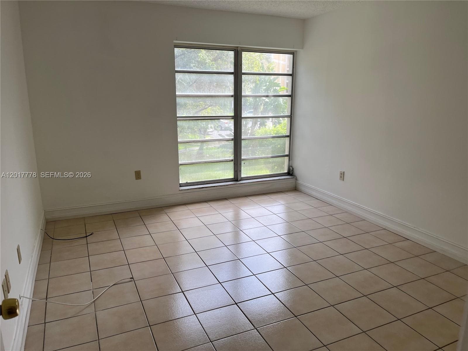 9190 Fontainebleau Blvd # 202, Miami FL 33172 photo 5