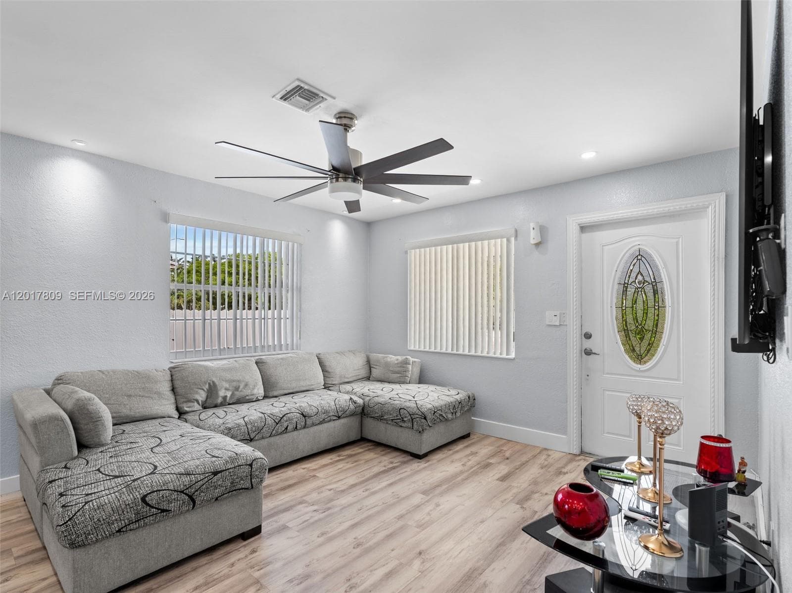 6432 Perry St, Hollywood FL 33024 photo 4
