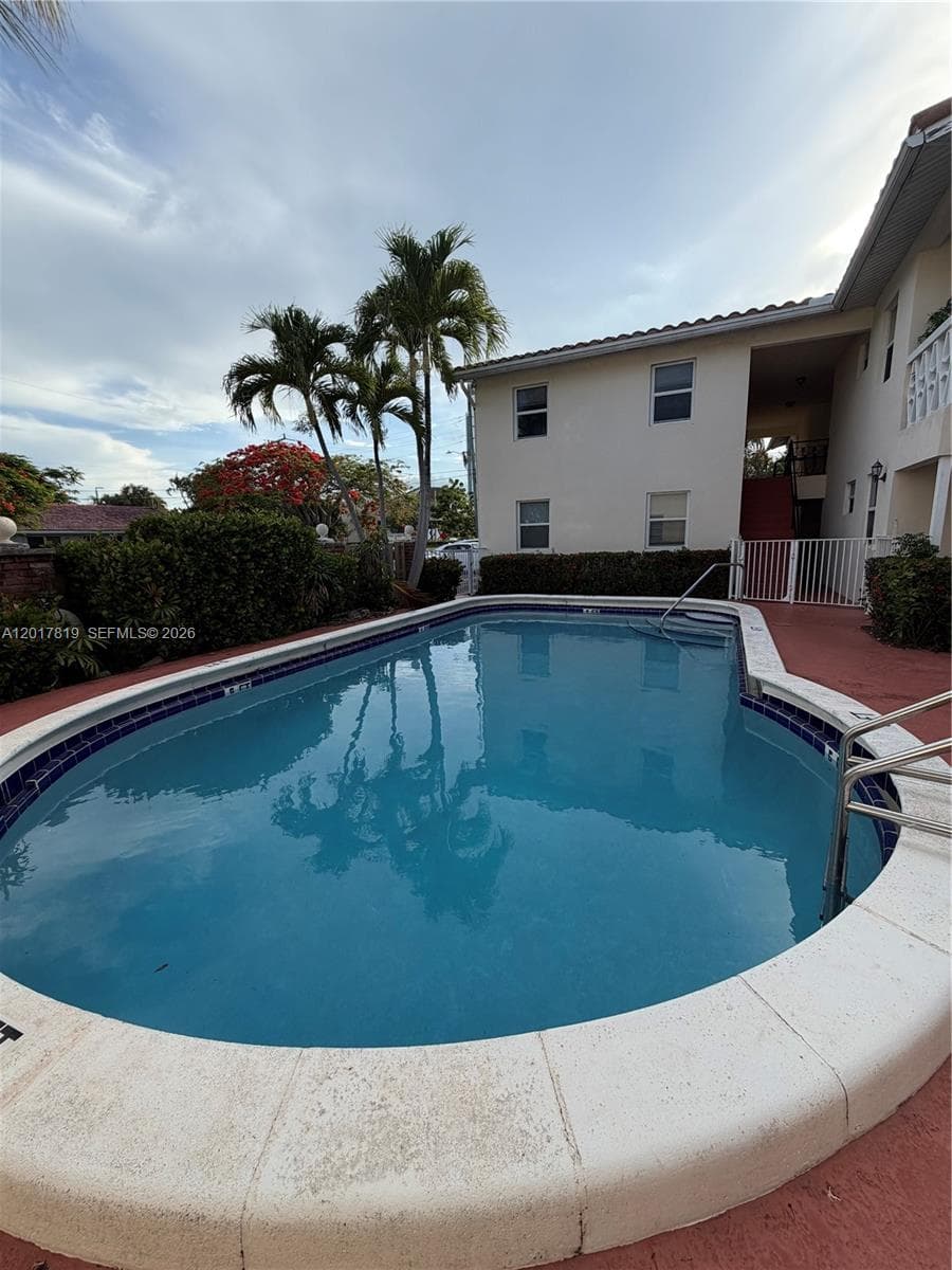 2591 NE 55TH CT # 202, Fort Lauderdale, FL 33308 photo 4