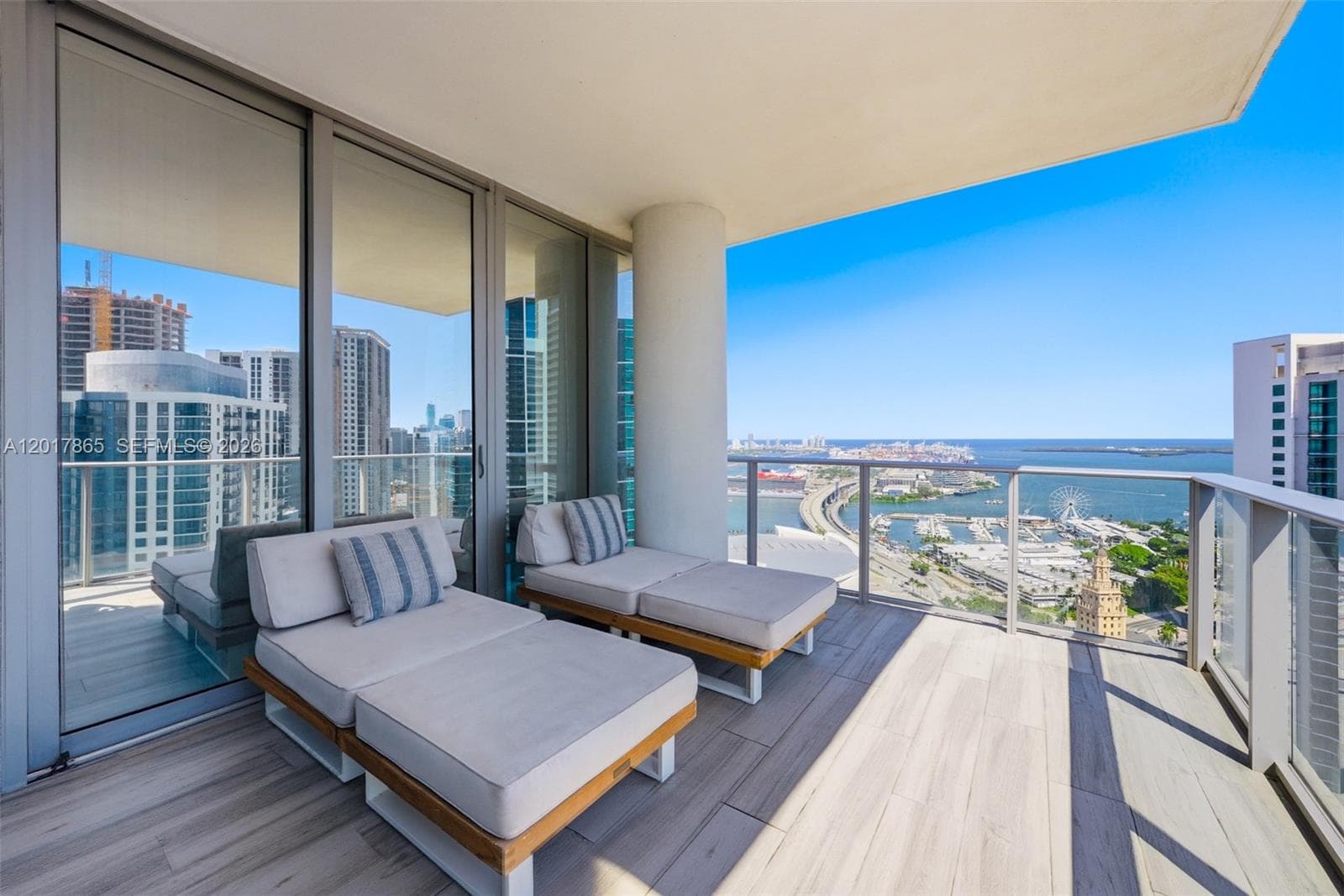 851 NE 1st Ave # 3711, Miami FL 33132