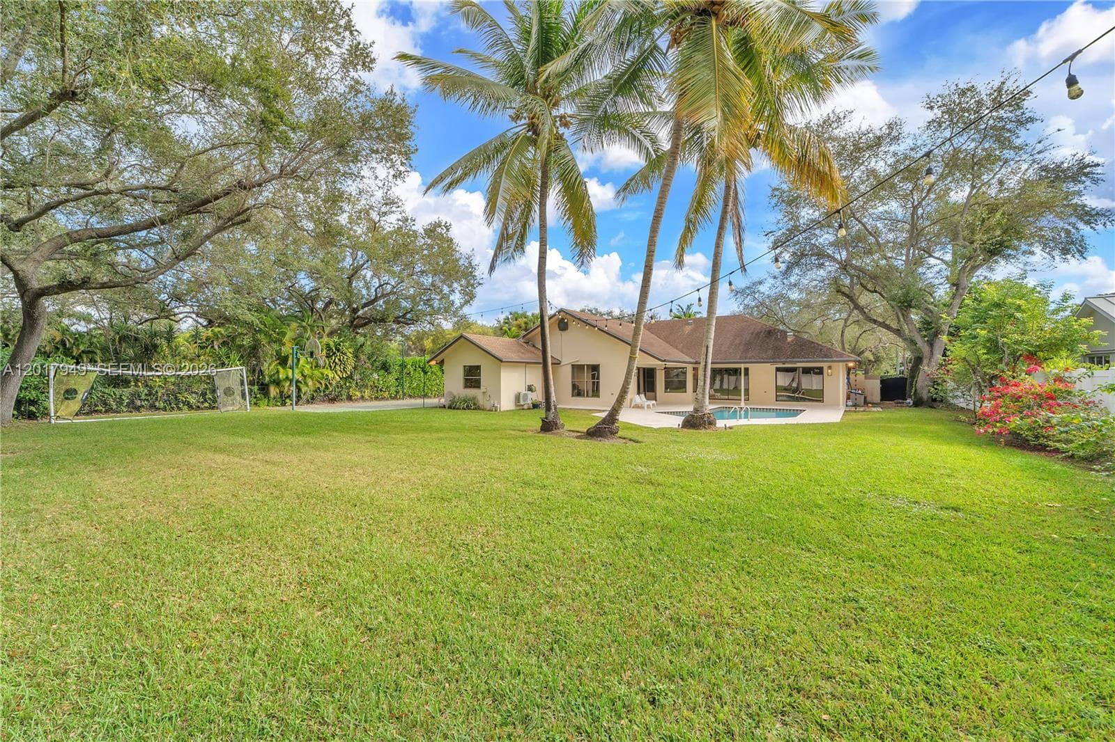 10330 SW 58th Ct, Pinecrest FL 33156 photo 3