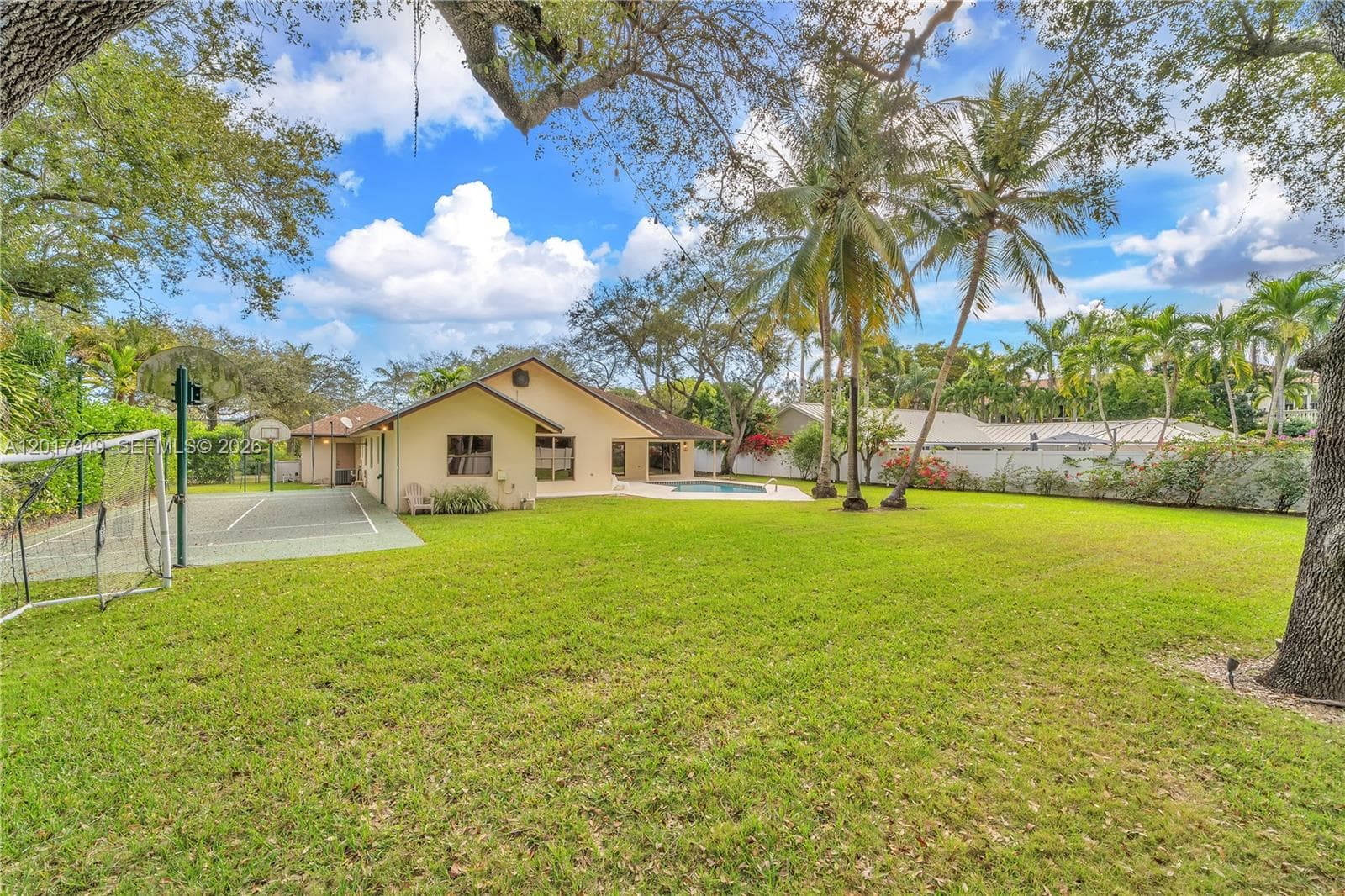 10330 SW 58th Ct, Pinecrest FL 33156 photo 4