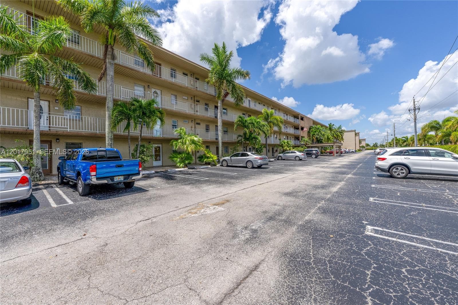 330 NE 26th Ave # 1120, Boynton Beach FL 33435 photo 2