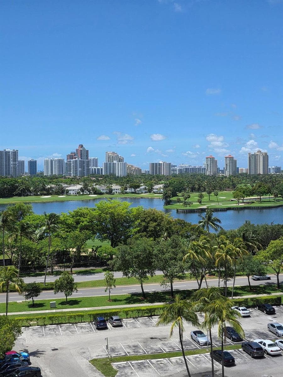 3701 N Country Club Drive # 1008, Aventura FL 33180 photo 5
