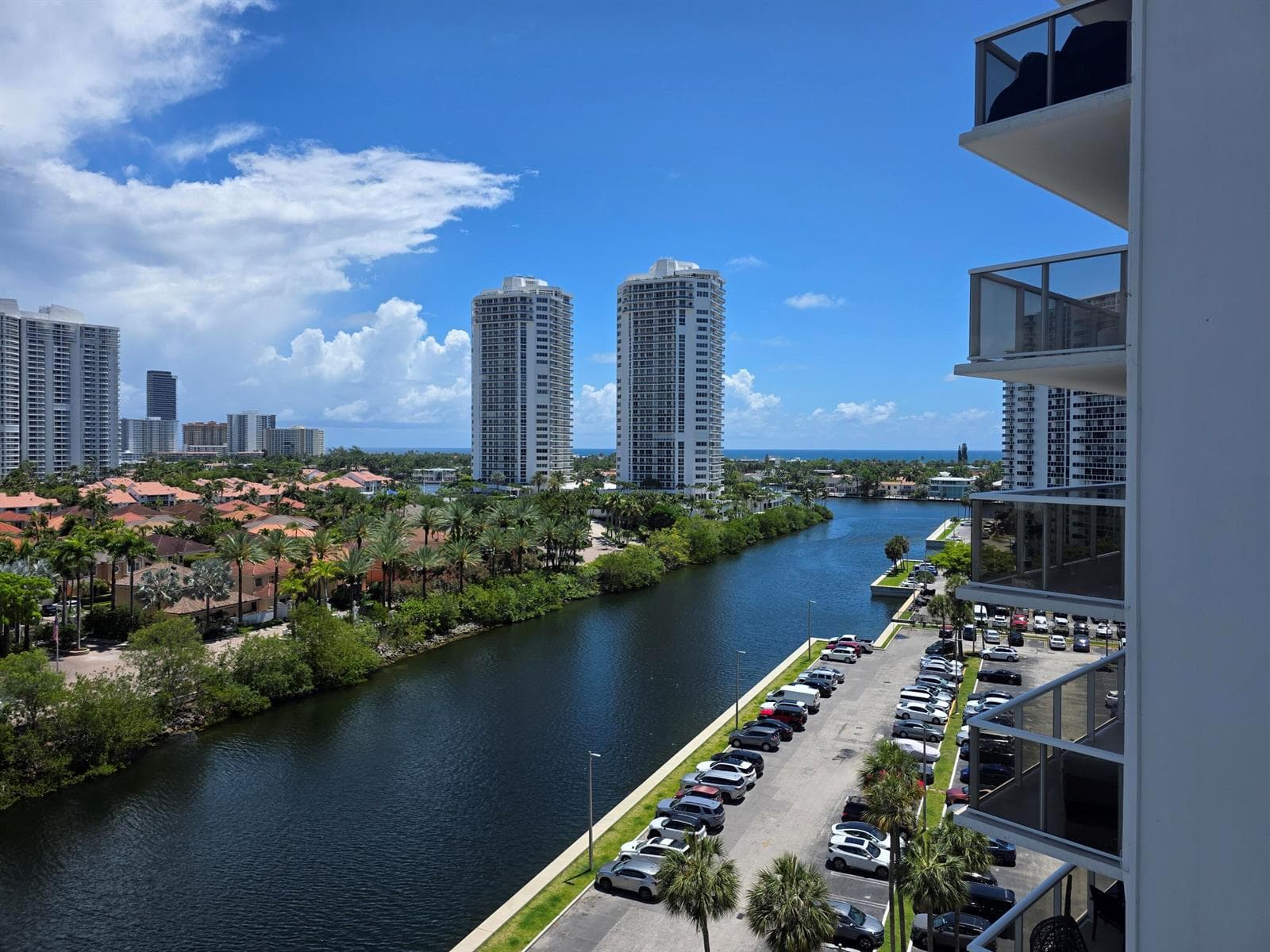 3701 N Country Club Drive # 1008, Aventura FL 33180 photo 4