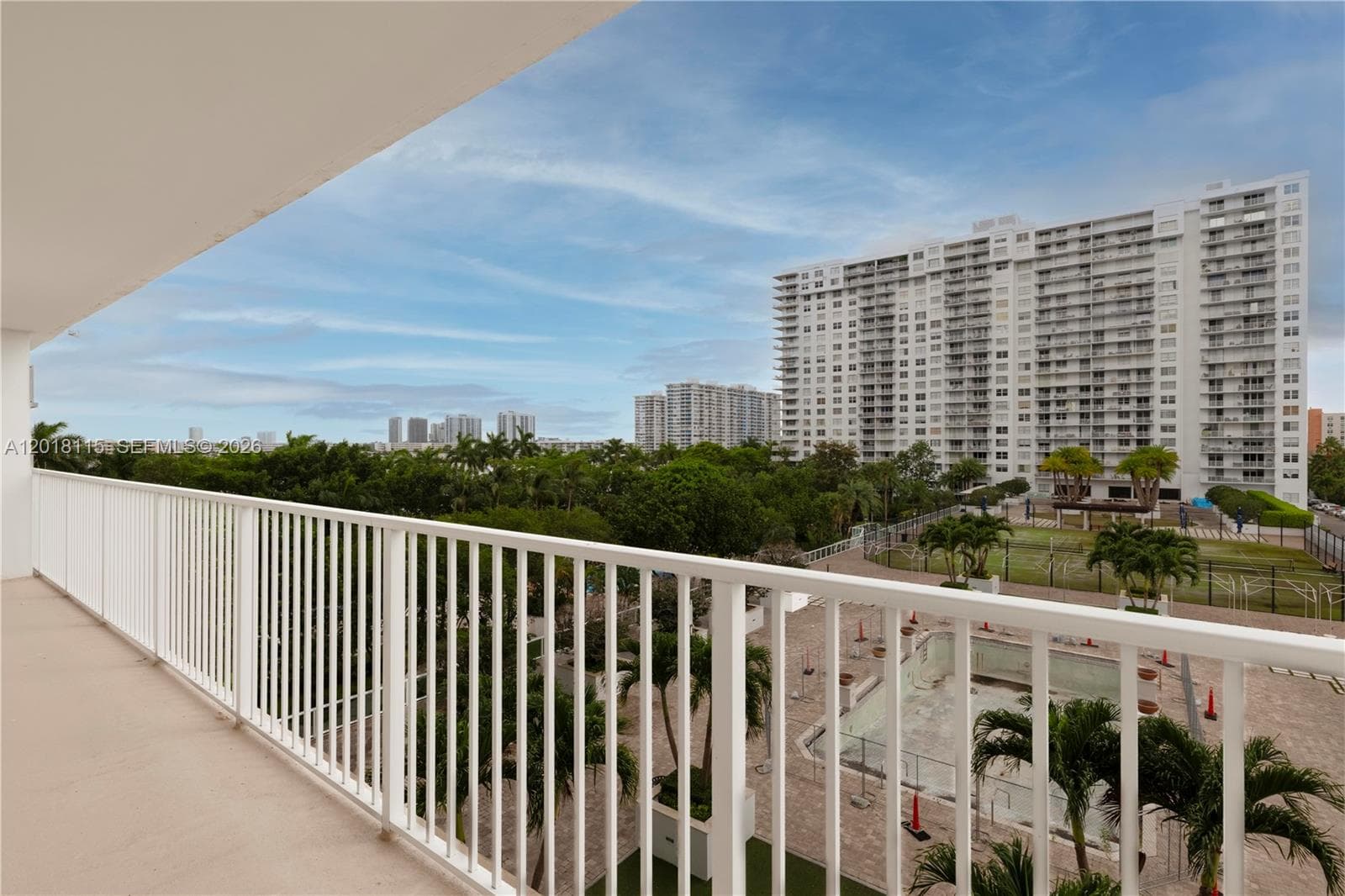 2851 NE 183rd St # 504E, Aventura FL 33160 photo 4