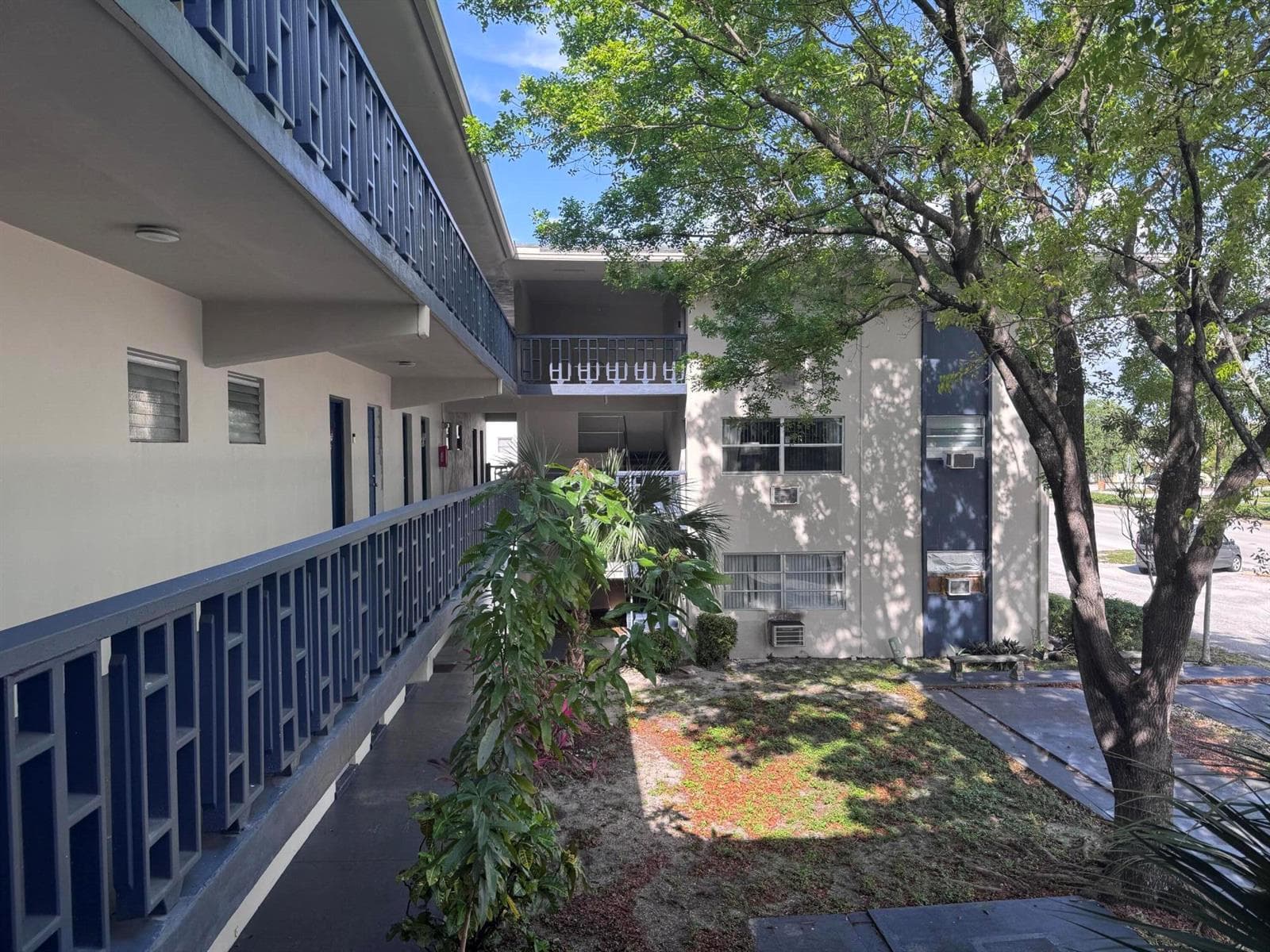 1150 E Sample Road # 204, Pompano Beach FL 33064 photo 3