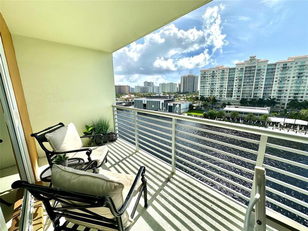 2900 NE 30th Street # K9, Fort Lauderdale, FL 33306 photo 2