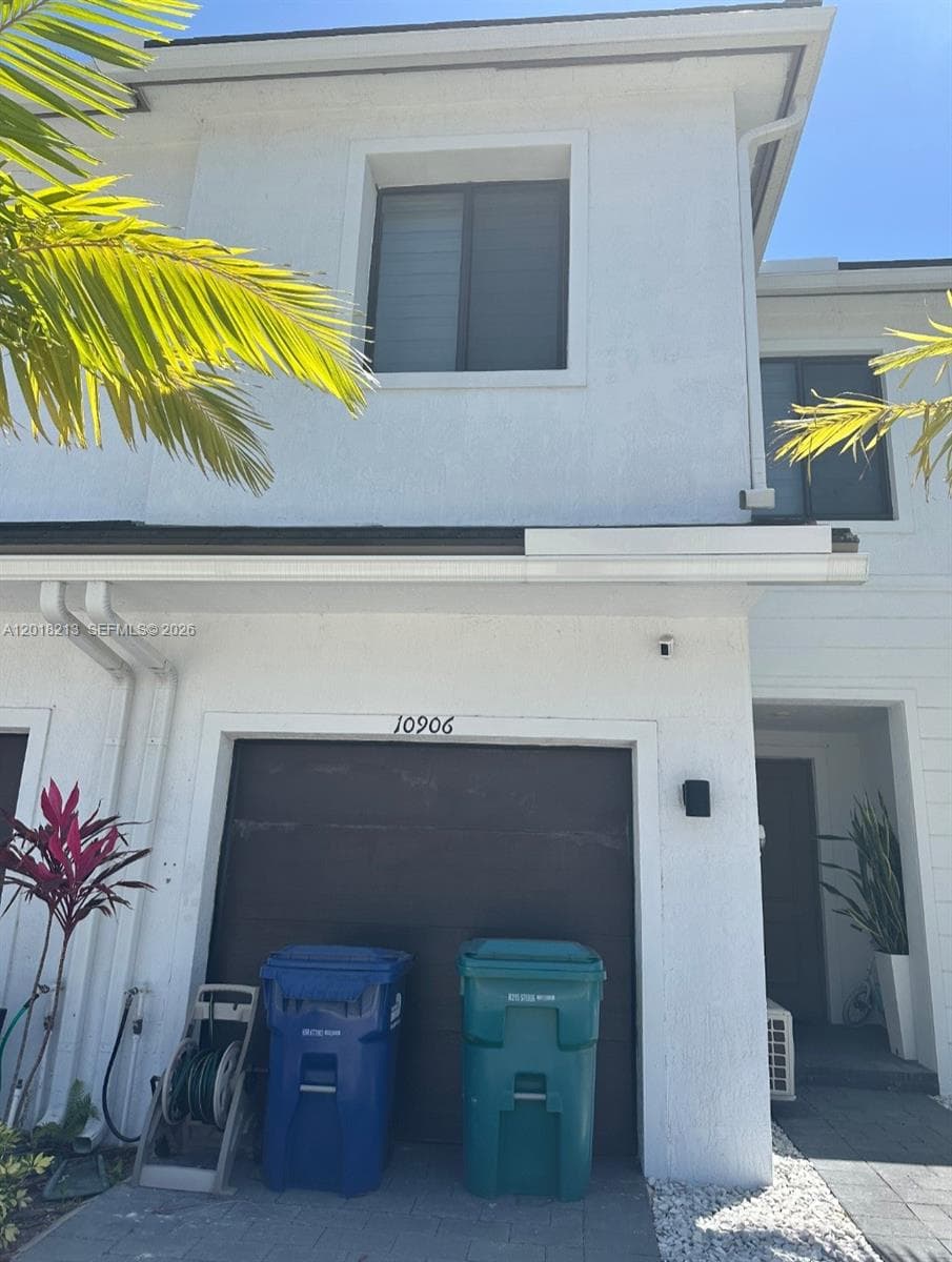 10906 SW 232nd Ter, Homestead FL 33032 photo 3