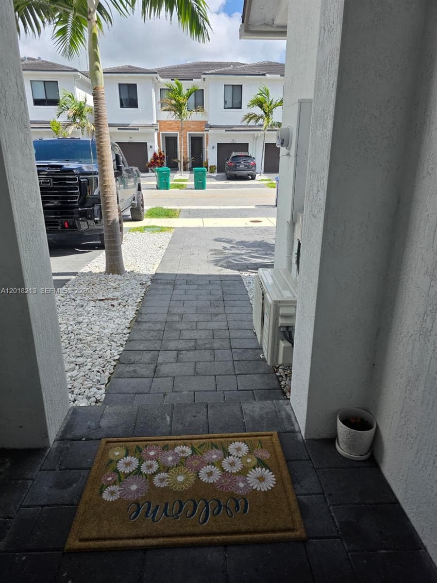 10906 SW 232nd Ter, Homestead FL 33032 photo 5