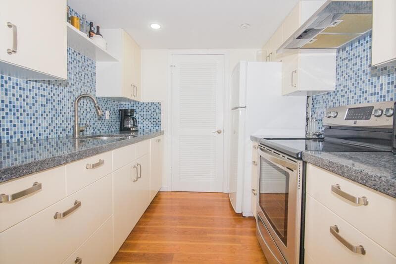 301 Croton Avenue # 405, Lantana FL 33462 photo 3