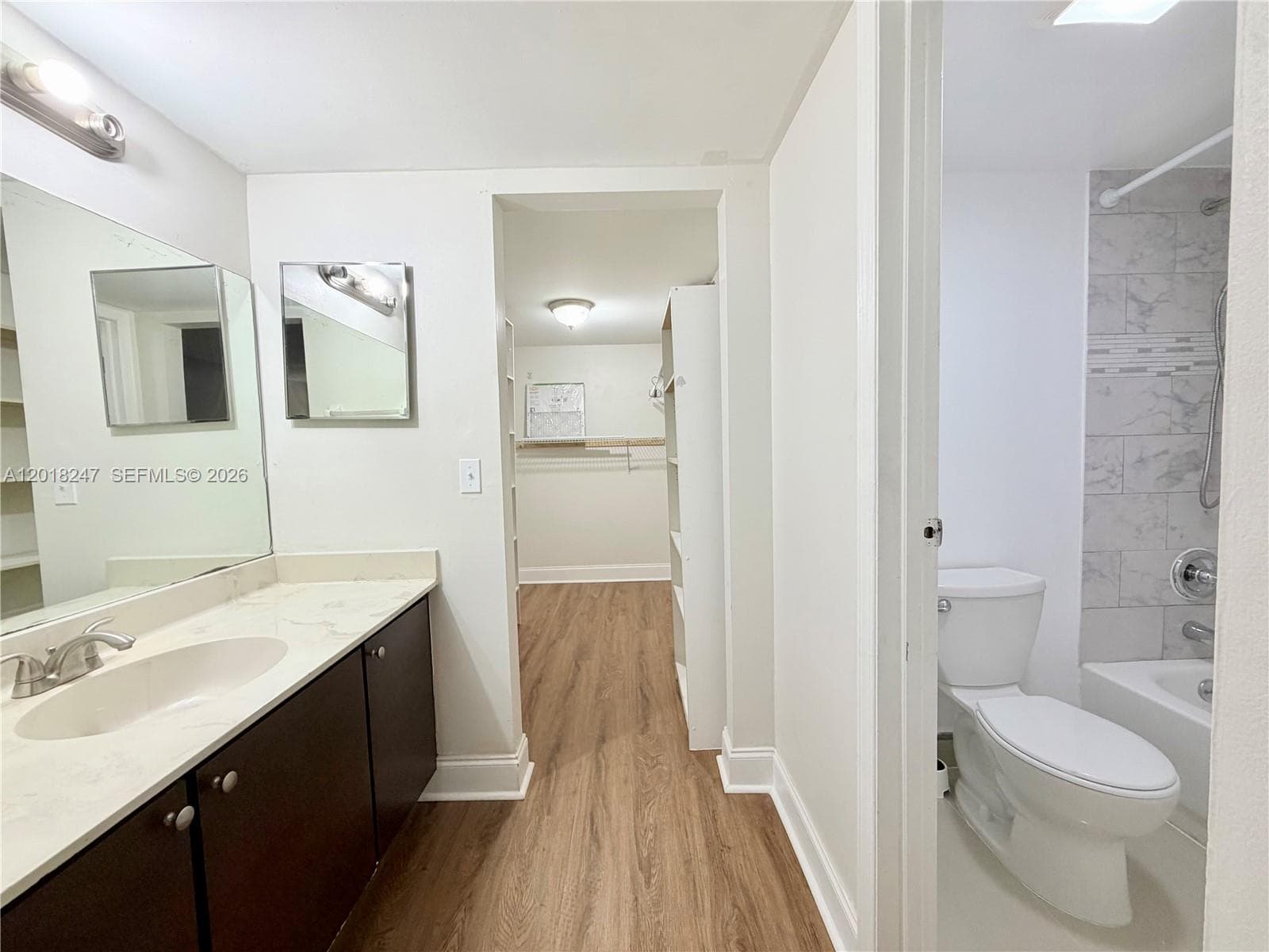450 Commodore Dr # 214, Plantation FL 33325 photo 3