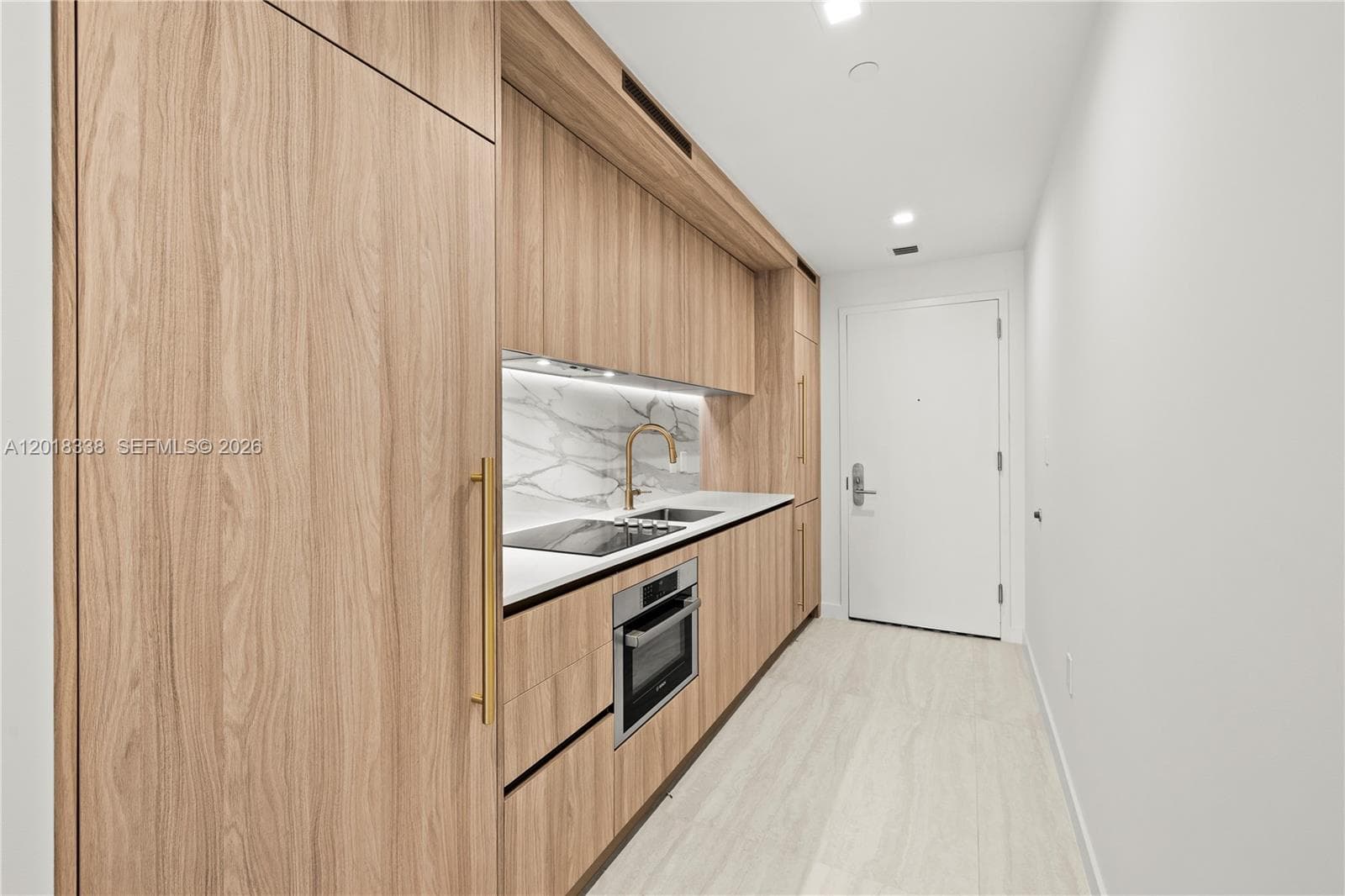 77 SE 5TH # 2404, Miami FL 33131 photo 5